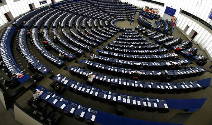 Европарламент больше не намерен рассматривать Россию как стратегического партнера