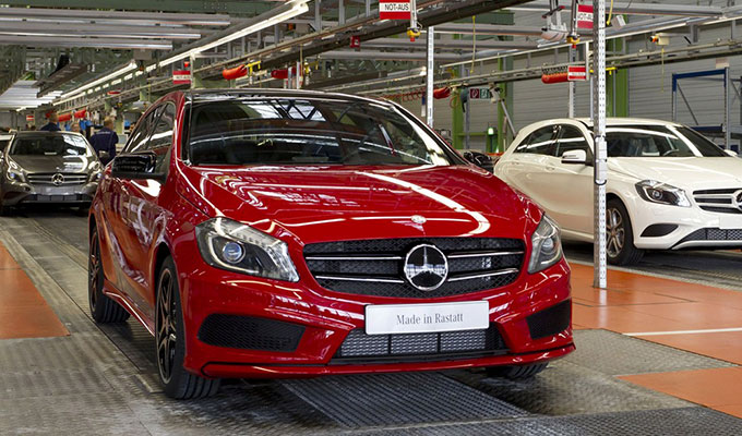 Mercedes заморозил строительство завода в России из-за санкций