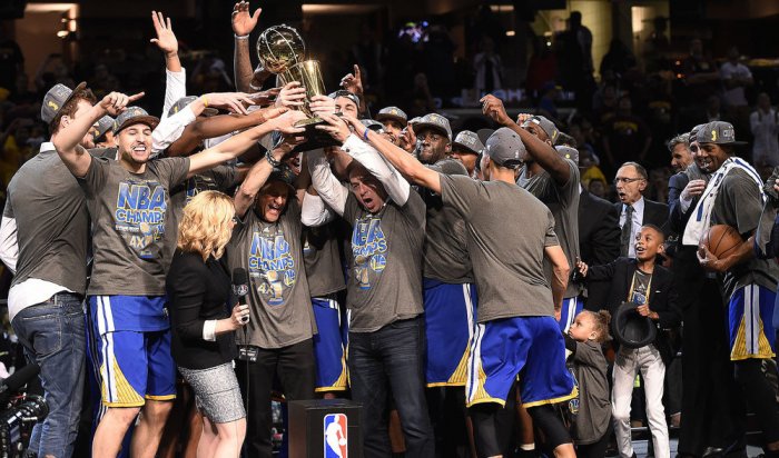 «Голден Стейт Уорриорс» стал чемпионом НБА впервые за 40 лет