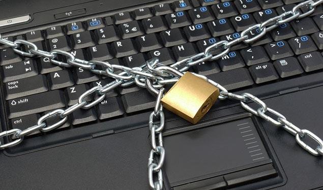 Педофилы, развращающие детей в интернете, получат от 5 до 12 лет