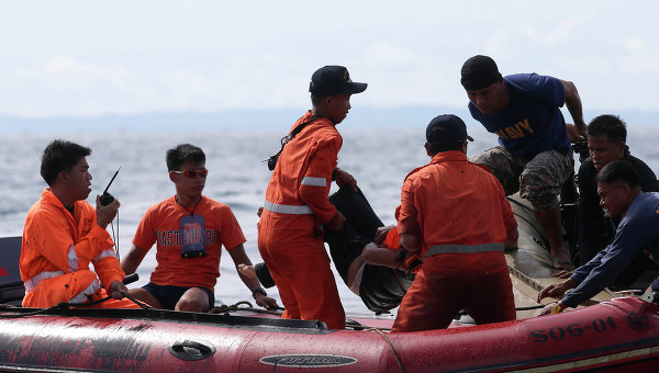 Крушение пассажирского парома на Филиппинах унесло жизни 33 пассажиров