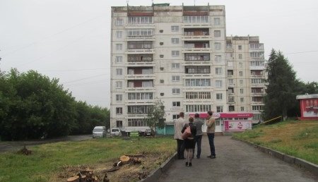 В микрорайоне Первомайском остановили точечное строительство