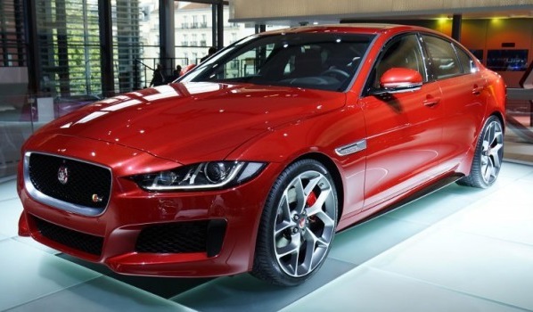 Компания  Jaguar представила  на российском рынке свой новый спорткар Jaguar XE