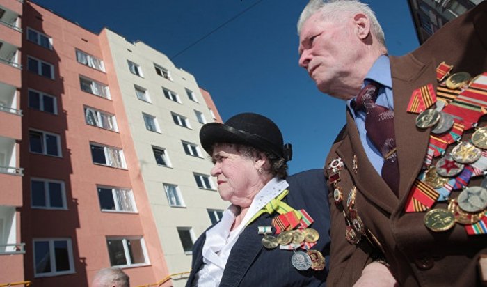 Путин потребовал как можно быстрее обеспечить ветеранов жильем