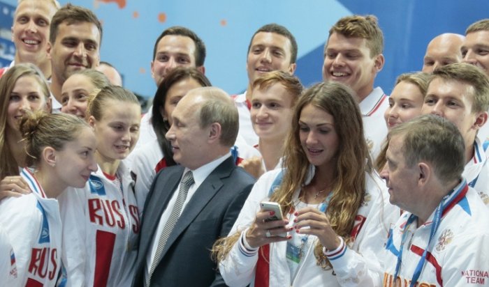 Владимир Путин объявил чемпионат по водным видам спорта открытым
