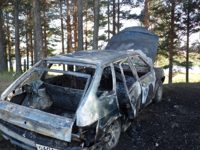 В Иркутской области разыскивают водителя, насмерть сбившего пенсионерку и 7-летнего мальчика