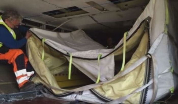 Британские ученые создали сумку, способную защитить самолеты от взрыва бомбы