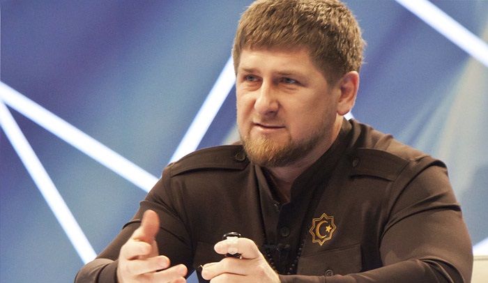 Кадыров предложил продавать машины нарушителей, не уплативших штраф в течение часа