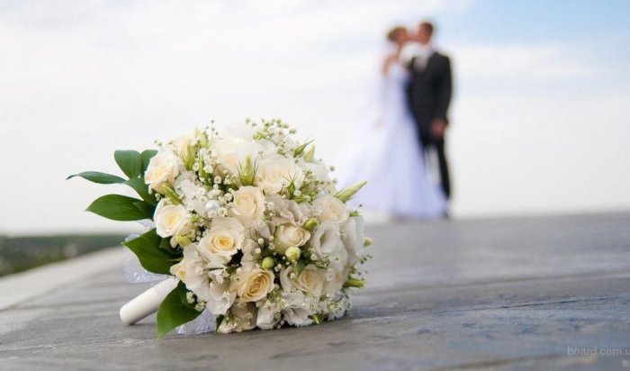 В Иркутске Дворец бракосочетания побил рекорд по числу браков в один день