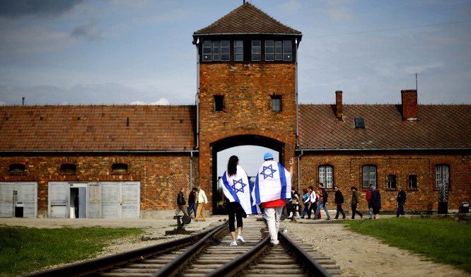 91-летнюю немку подозревают в пособничестве убийству 260 тысяч евреев Освенцима