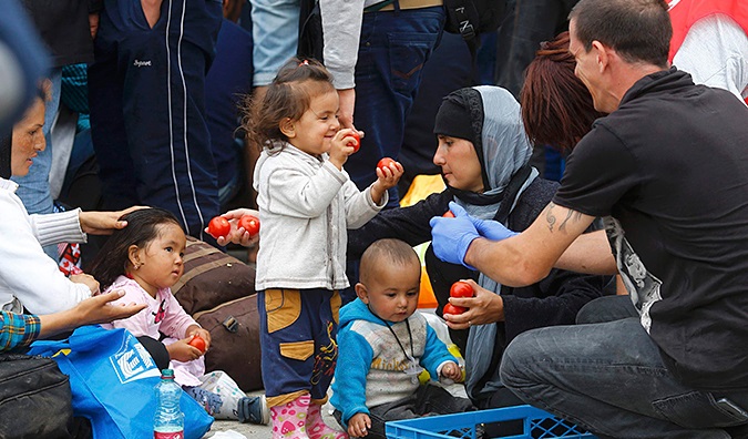 Мигранты в Германии устроили массовую драку из-за еды