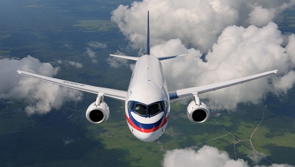 Российские самолеты Sukhoi SuperJet-100 впервые вышли на рынок Европы