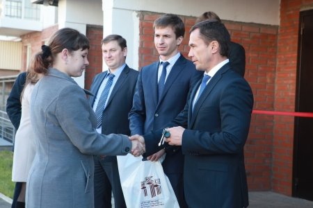 В Иркутске 62 семьи, участвующие в программе переселения, переехали в новые квартиры
