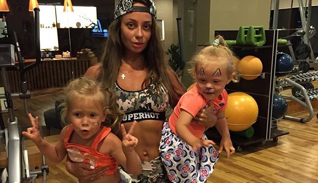Мама четверых детей стала абсолютной чемпионкой России 2015 года в номинации «фитнес-бикини»