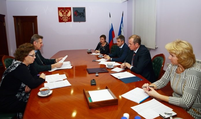 Губернатор Приангарья провел встречу с мэрами Казачинско-Ленского и Мамско-Чуйского районов