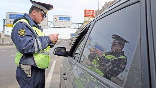 Госдума разрешила отнимать водительские права за неуплату штрафов и алиментов