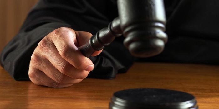 В Иркутске на 6 лет осудили мужчину, убившего приятеля из-за «непристойного предложения»