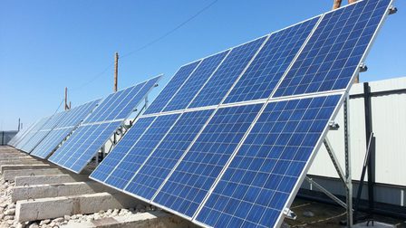 Медведев запустит две солнечные электростанции в Орске и Абакане
