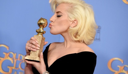 Леди Гага получила свой первый «Золотой глобус» за роль в мини-сериале