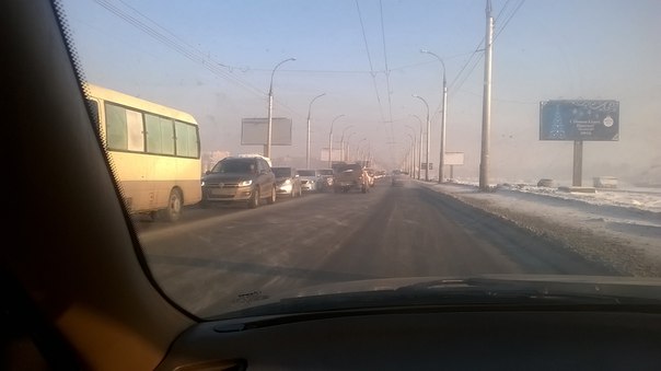 В Иркутске на плотине ГЭС столкнулись 7 автомобилей