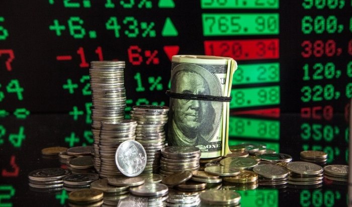 Курс доллара на Московской бирже превысил 82 рубля, евро — 90 рублей
