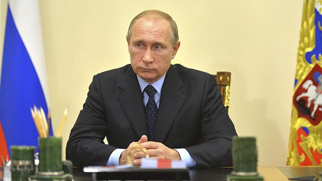 Путин назвал причину падения цен на нефть