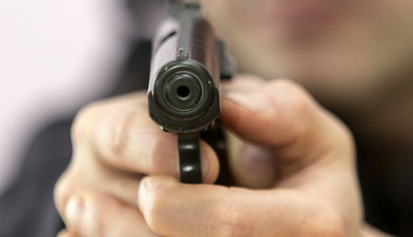 На юге Москвы неизвестный расстрелял полицейского из травматического пистолета