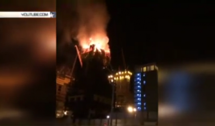 Пожар в Астане: огонь охватил 15 этажей небоскреба «Абу-Даби Плаза» (ВИДЕО)