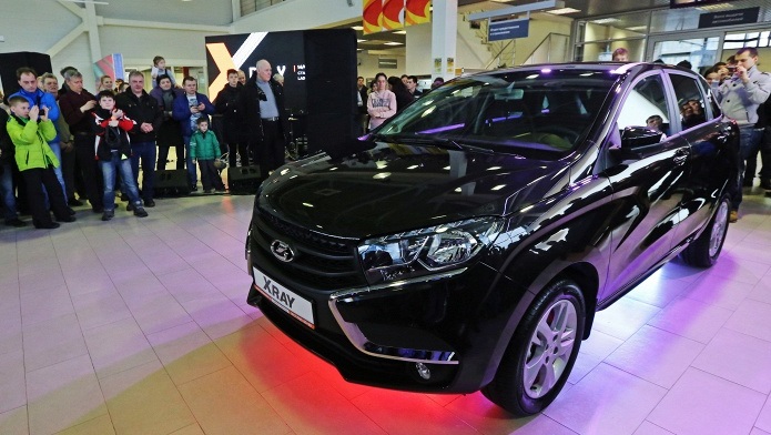 В России стартовали продажи Lada Хray (ВИДЕО)