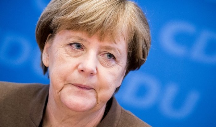Меркель выразила готовность снять санкции с России