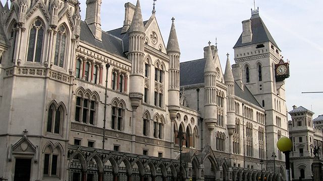 Россия подала в Высокий суд Лондона иск о взыскании долга Украины