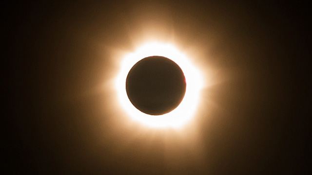 Иркутский астроном Сергей Язев отправится в Индонезию наблюдать полное солнечное затмение