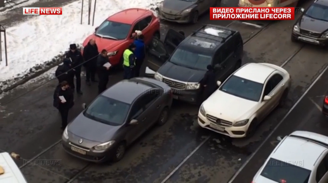Бизнесмен устроил ДТП, чтобы догнать грабителей, похитивших у него 7 миллионов рублей
