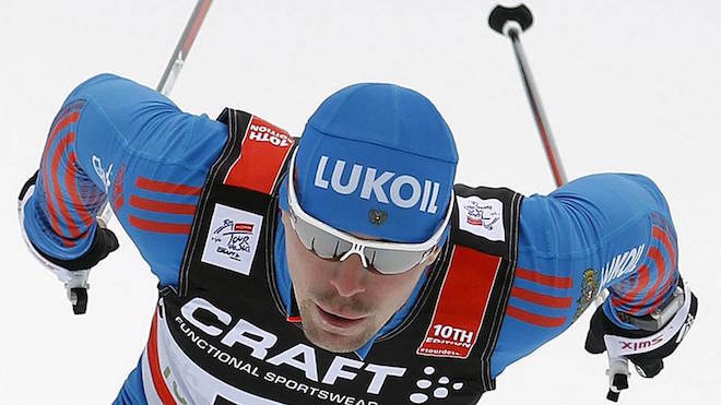 Лыжник Сергей Устюгов выиграл золото в гонке преследования на этапе Кубка мира