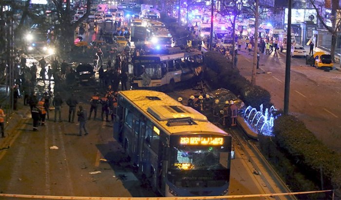Более 30 человек погибли во время теракта в Анкаре