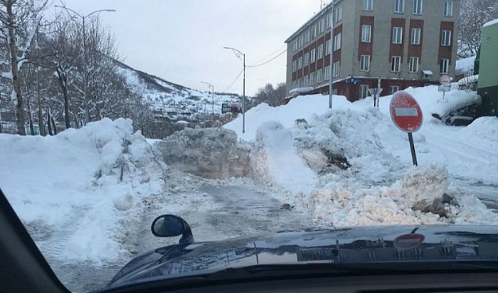 С сопки в центре Петропавловска-Камчатского сошла снежная лавина