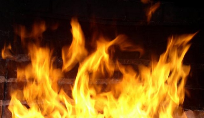 В Иркутском районе в селе Хомутово сгорел «Мерседес»