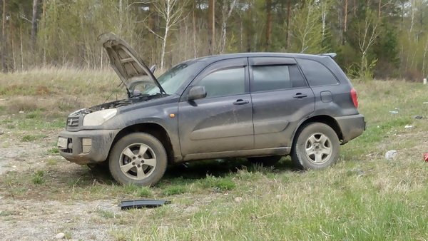 В Иркутске двое мужчин убили приятеля и подожгли его тело в автомобиле