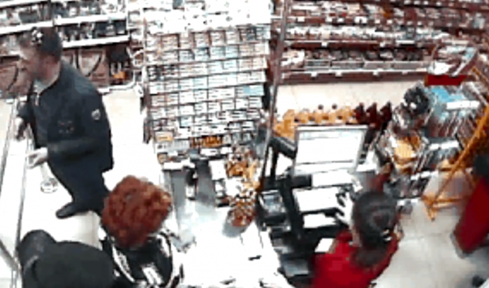 В Братске устанавливаются очевидцы нападения на охранника в супермаркете