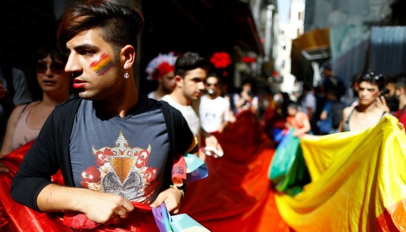 Террористы планировали устроить теракт на параде трансвеститов в Турции