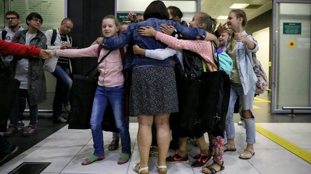 Дети, застрявшие в Стамбуле из-за теракта, прилетели в Казань