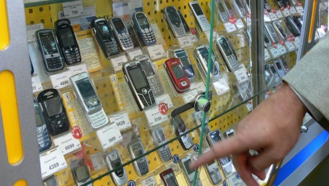 В Тулуне работники салона сотовой связи инсценировали ограбление