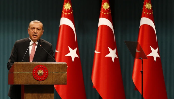 В Турции введен режим чрезвычайного положения
