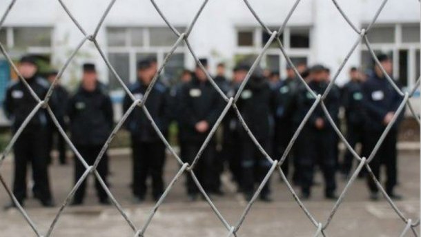Из колонии под Киевом могли сбежать до 50 заключенных