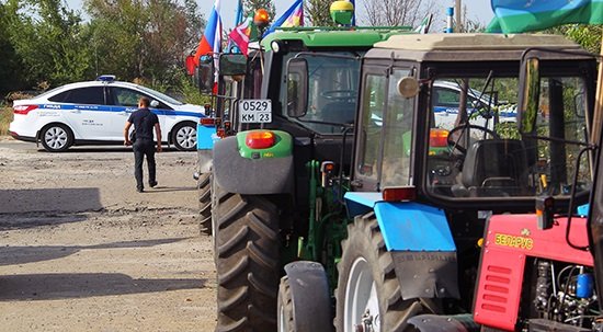 Полиция задержала участников «тракторного марша»