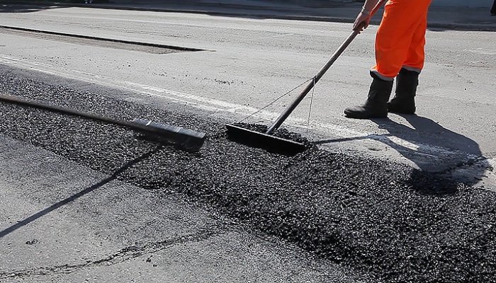 После прекращения дождей в Иркутске возобновят ремонт дорог