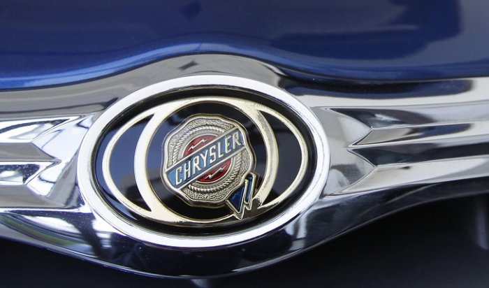 Chrysler отзовет почти два миллиона автомобилей по всему миру