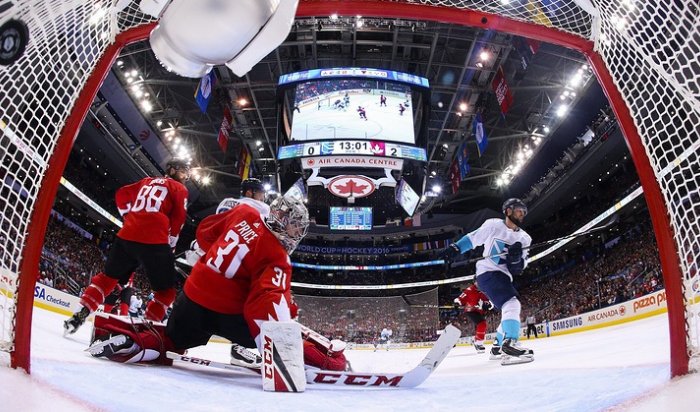 Канада победила Европу в первом матче финала Кубка мира по хоккею