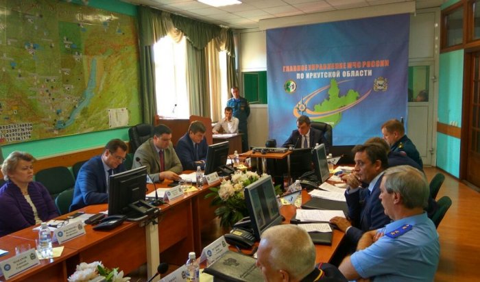 В Иркутске полпред президента РФ в СФО провел заседание комиссии по лесным пожарам