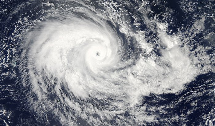 Более 133 тысяч японцев приготовились к эвакуации из-за тайфуна